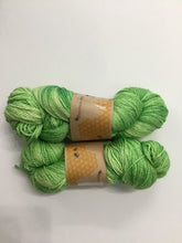 Load image into Gallery viewer, I Bee weaving | Fingering | The Silk Road | 70% SW Merino 30% Silk | 383yds 115g