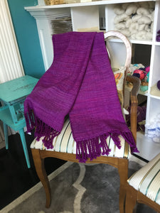 Hand woven shawl | i Bee weaving | purple/plum/pink/magenta 100% merino