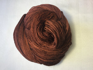 I Bee weaving | fingering weight | Baby Bee | 85% SW Fine Merino 15% Nylon | 400m | 100g