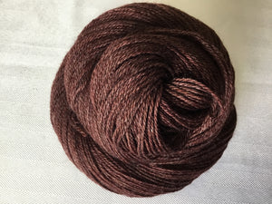 I Bee weaving | Fingering | Pampering Panda | 70% SW Merino 20% Bamboo 10% Nylon | 472yds | 115g