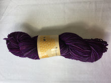 Load image into Gallery viewer, i Bee weaving | Fingering | Worker Bee | 80% SW Merino, 20% Nylon | 418 yards | 110 grams