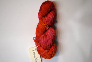 Dandelion Yarn | Singles | Fingering weight | 75% SW Merino, 15% Cashmere, 10% Silk | 365 yards | 100 grams