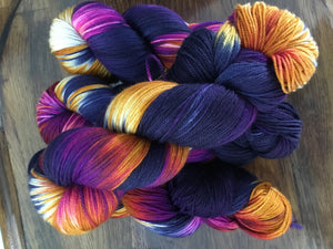 Spun ware over the Rainbow | Fingering | 80% Superwash Merino 10% Cashmere 10%Nylon | 420 yds (115g)