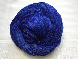 I Bee weaving | fingering weight | Baby Bee | 85% SW Fine Merino 15% Nylon | 400m | 100g