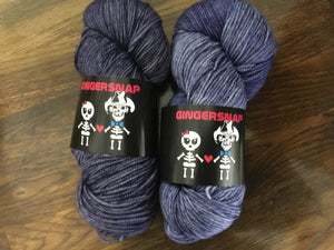 Gingersnap | DK Weight | DK Lux| 100% 17 micron Superwash Merino | 280 yds (115g)