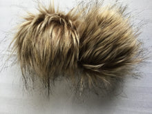 Load image into Gallery viewer, Pompoms - Faux fur - vegan