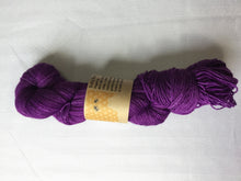 Load image into Gallery viewer, I Bee weaving | fingering weight | Baby Bee | 85% SW Fine Merino 15% Nylon | 400m | 100g