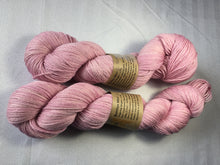 Load image into Gallery viewer, i Bee weaving | Fingering | Bombyx Mori | 60% Merino, 40% Silk | 465 yards | 100  grams