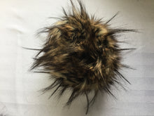 Load image into Gallery viewer, Pompoms - Faux fur - vegan