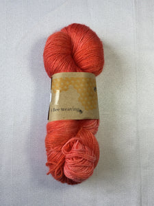 I Bee weaving | Fingering | Pampering Panda | 70% SW Merino 20% Bamboo 10% Nylon | 472yds | 115g