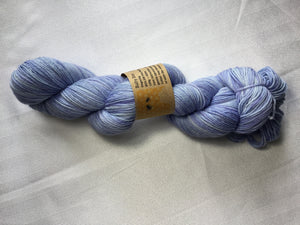 I Bee weaving | fingering weight | Baby Bee | 85% SW Fine Merino 15% Nylon | 400m | 100g