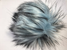 Load image into Gallery viewer, Pompoms - Faux fur - vegan