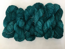 Load image into Gallery viewer, Mineville | DK weight | Merino Single Ply DK | 100% SW Merino | 200 yards | 100 grams