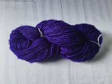 Load image into Gallery viewer, Mineville | DK weight | Merino Single Ply DK | 100% SW Merino | 200 yards | 100 grams