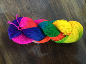 Spun Ware Over the Rainbow | Fingering weight | SW Merino, Nylon | 420 yards | 115 grams