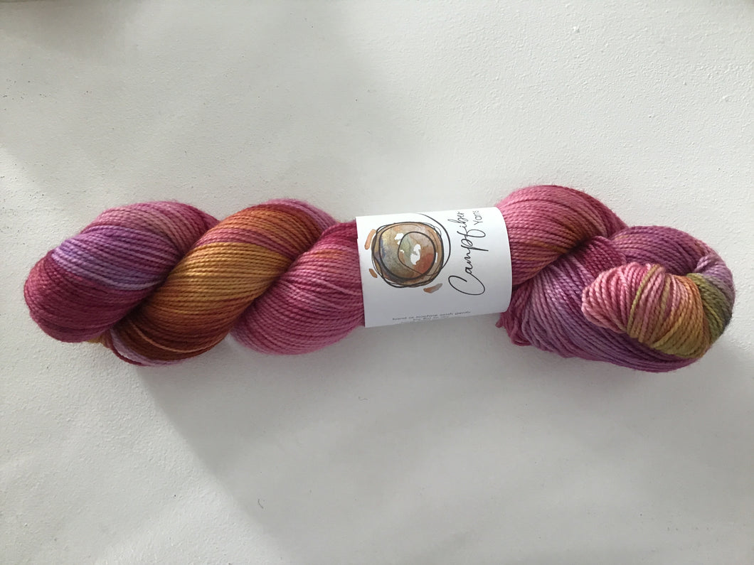 Campfiber Yarns | Fingering | Vibrant 80/20 | 80% SW Merino 20% Nylon | 365m | 100g