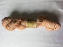 Load image into Gallery viewer, I Bee weaving | fingering weight | Baby Bee | 85% SW Fine Merino 15% Nylon | 400m | 100g