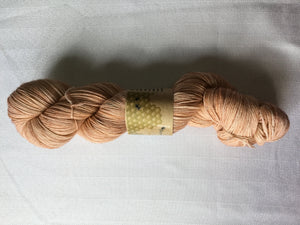 I Bee weaving | fingering weight | Baby Bee | 85% SW Fine Merino 15% Nylon | 400m | 100g