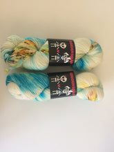 Load image into Gallery viewer, Gingersnap | Whip Singles | Fingering | 100% Superwash Merino | 437 yds (100g)