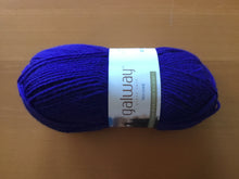 Load image into Gallery viewer, Galway | Worsted | 100% Wool | 200 yards | 100 grams