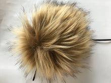 Load image into Gallery viewer, Pompoms - Faux fur - vegan