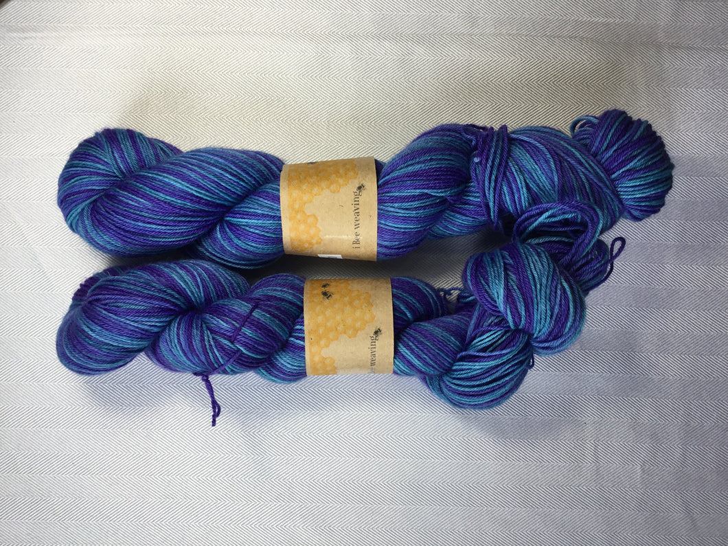 i Bee weaving | Fingering | Bombyx Mori | 60% Merino, 40% Silk | 465 yards | 100  grams