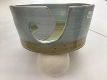 Load image into Gallery viewer, Inis Creations Island Pottery Yarn Bowl