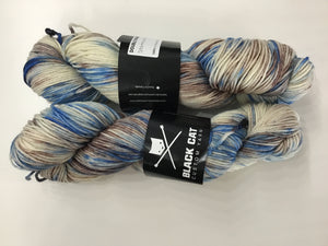 Black Cat | DK | Double Double | 100% Superwash Merino | 280 yds | 113 g