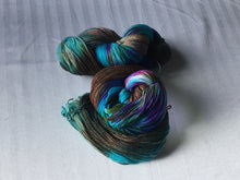 Load image into Gallery viewer, Spun Ware Over the Rainbow | Fingering weight | SW Merino, Nylon | 420 yards | 115 grams