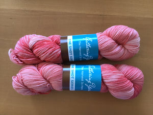 Gathering yarn | Fingering | Velino | 75% SW Fine Merino 25% Nylon | 420m | 100g