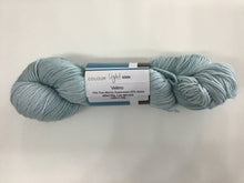 Load image into Gallery viewer, Gathering yarn | Fingering | Velino | 75% SW Fine Merino 25% Nylon | 420m | 100g