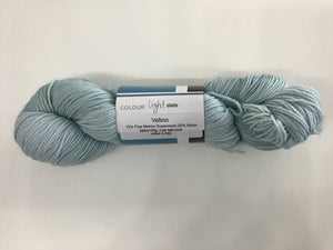 Gathering yarn | Fingering | Velino | 75% SW Fine Merino 25% Nylon | 420m | 100g