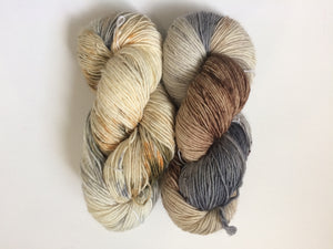 Mineville | DK weight | Merino Single Ply DK | 100% SW Merino | 200 yards | 100 grams