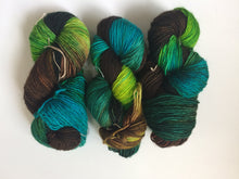 Load image into Gallery viewer, Mineville | DK weight | Merino Single Ply DK | 100% SW Merino | 200 yards | 100 grams