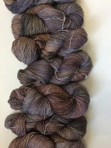 Mineville | DK weight | Merino Single Ply DK | 100% SW Merino | 200 yards | 100 grams