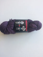 Load image into Gallery viewer, Gingersnap | DK Weight | DK Lux| 100% 17 micron Superwash Merino | 280 yds (115g)