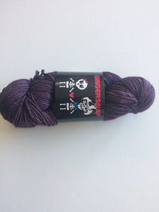 Gingersnap | DK Weight | DK Lux| 100% 17 micron Superwash Merino | 280 yds (115g)