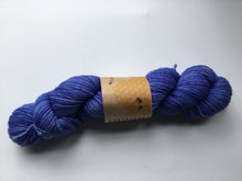 Load image into Gallery viewer, i Bee weaving | Fingering | Worker Bee | 80% SW Merino, 20% Nylon | 418 yards | 110 grams