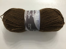 Load image into Gallery viewer, Gathering Yarn | DK | Haynes Creek Heathers | 100% Pure Highland Wool | 130m | 50g