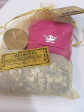 Load image into Gallery viewer, Queen Bee Farms Soaps