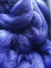 Load image into Gallery viewer, Dyed SW Merino Roving